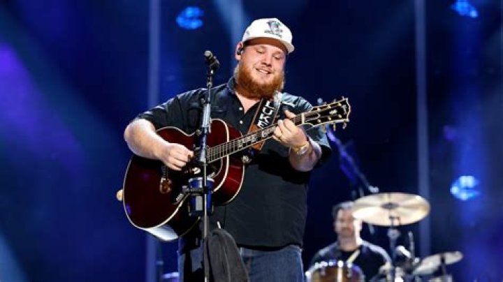 Did Luke Combs' Dad Pass Away? Unraveling The Truth Behind The Rumors