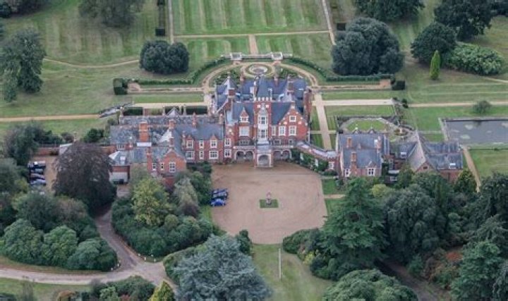 Discovering The Residence Of Luke Beasley: Where Does He Call Home?