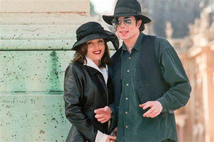 Exploring The Life And Relationships Of Lisa Marie Presley