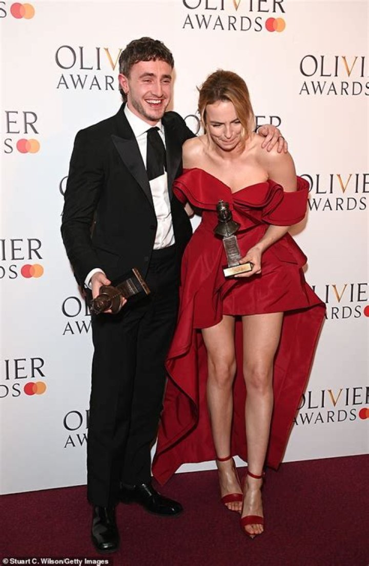 Jodie Comer En Couple 2024: A Glimpse Into Her Romantic Life