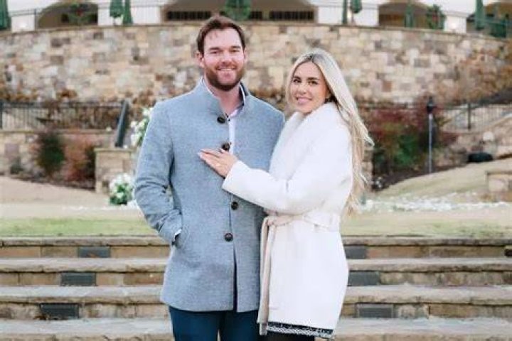 Understanding The Grayson Murray Fiancée Split: The Ups And Downs Of Love In The Spotlight