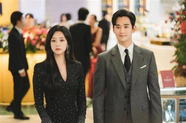 Unveiling The Mystery: Who Is Kim Soo Hyun's Girlfriend?